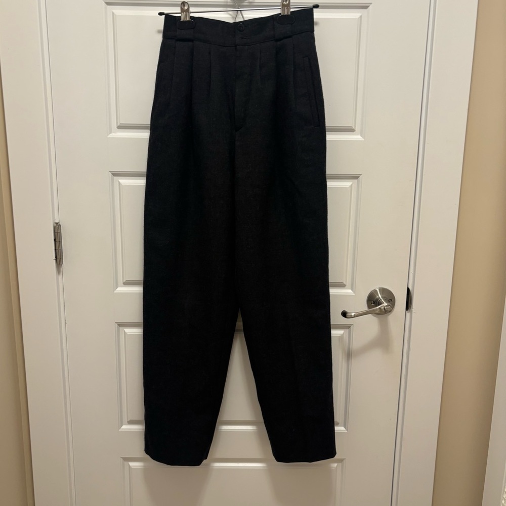 Vintage 100% Wool fully lined high waisted dress pant by Giorgio Sant’Angelo